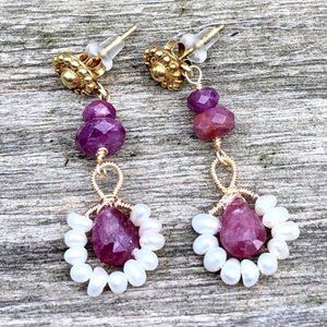 *NEW* Natural RUBY & Freshwater Pearl Earrings